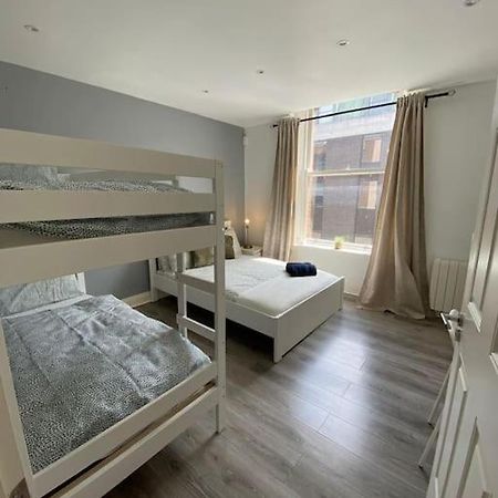 Deluxe Duplex Apartment Talbot St Sleeps 8 Дъблин Екстериор снимка